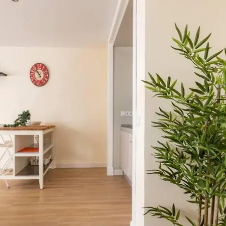 Apartment Azahar Metropol Parasol, Parking Gratis Coches Medianos Seville