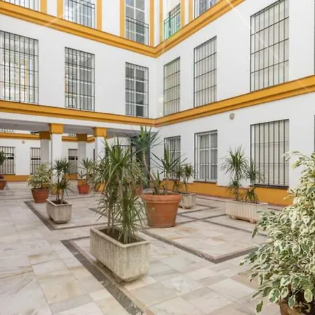 Apartment Azahar Metropol Parasol, Parking Gratis Coches Medianos *