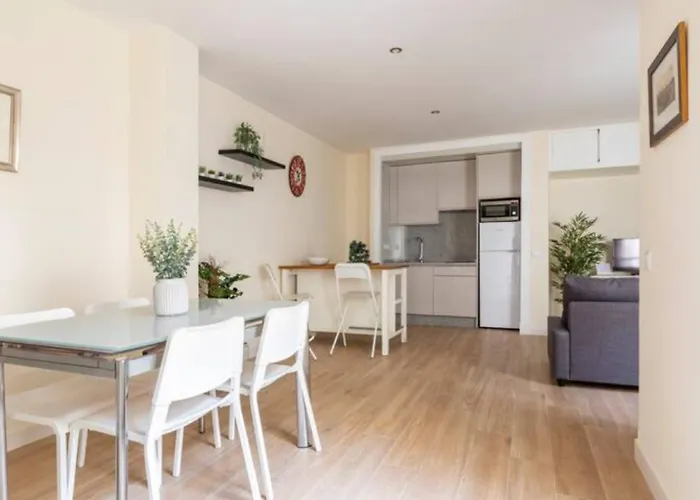 דירה Azahar Metropol Parasol, Parking Gratis Coches Medianos סביליה